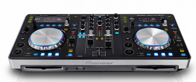 Dj-контроллер PIONEER XDJ-R1