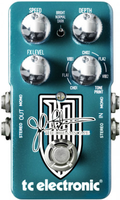 TC ELECTRONIC THE DREAMSCAPE THE JOHN PETRUCCI SIGNATURE PEDAL тремоло-хорус-фленджер