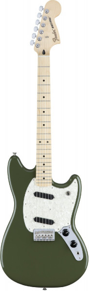 Fender MUSTANG MN Olive электрогитара с чехлом